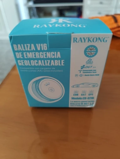 V16 DGT Approved Emergency Beacon  - Baliza V16 + Funda + Cargador + Ventosa photo review