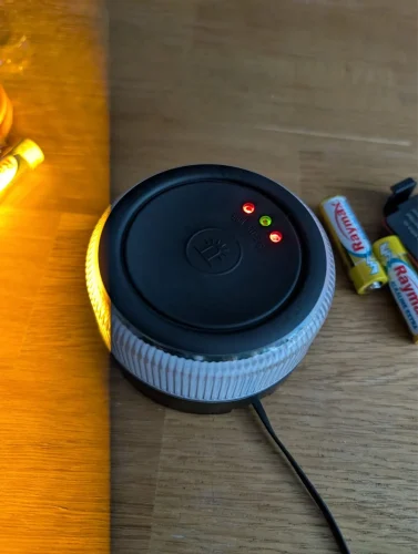 V16 DGT Approved Emergency Beacon  - Baliza V16 + Funda + Cargador + Ventosa photo review